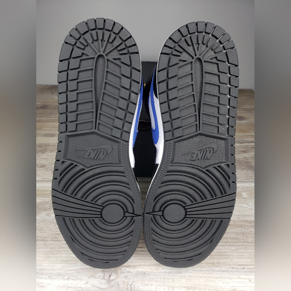 Nike Air Jordan 1 NEW  Mid Black White Royal Blue - Picture 8 of 9